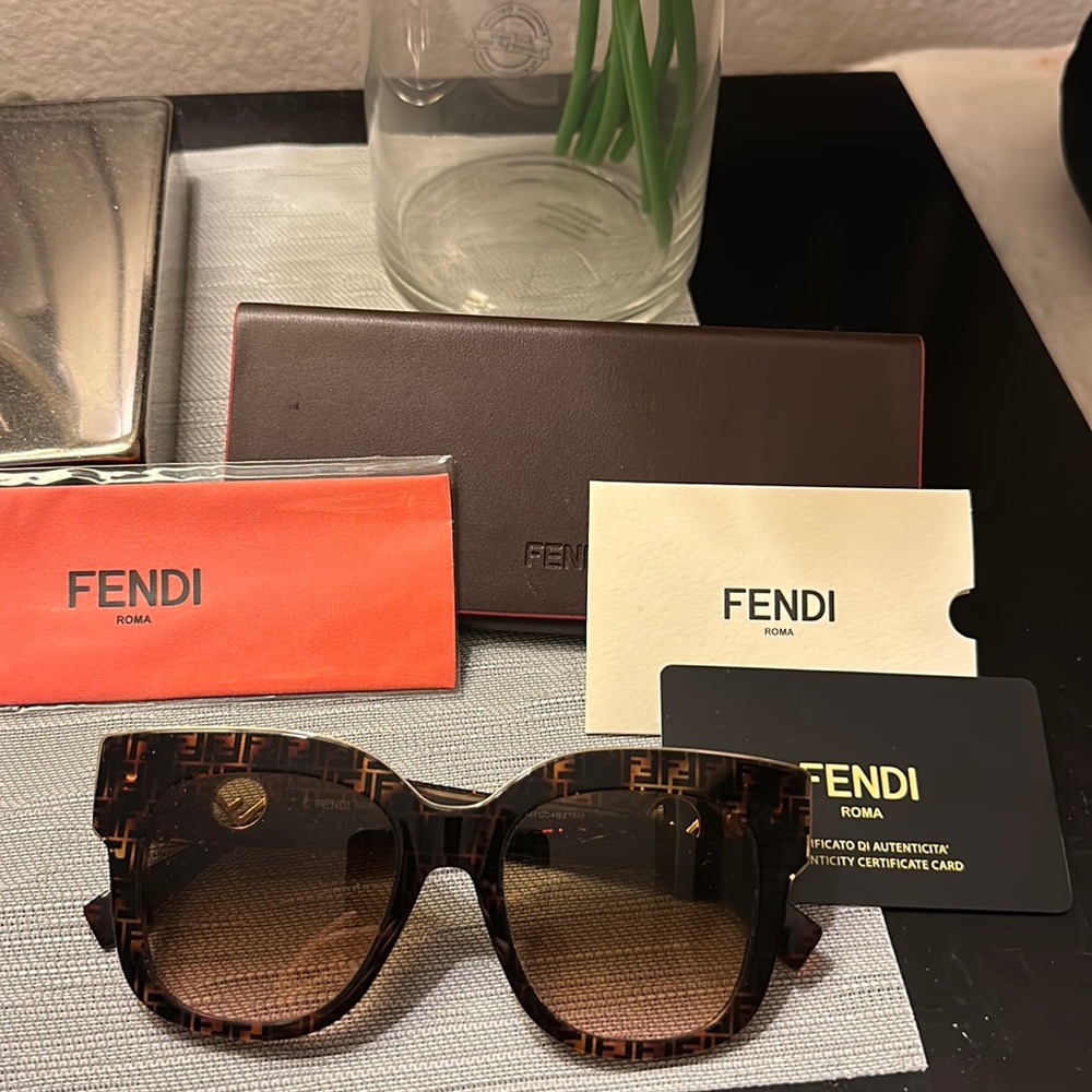 Fendi 51mm sunglasses 100% authentic